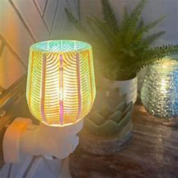 Scentsy Mini Warmer- Pearlized Gatsby - Picture 1 of 4